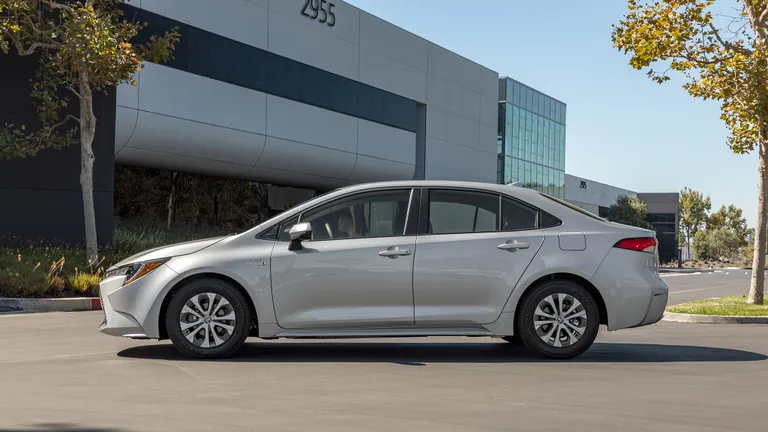 compact city cars with great gas mileage