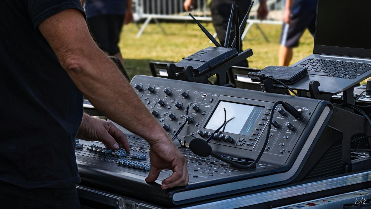 Psychology of Live Events