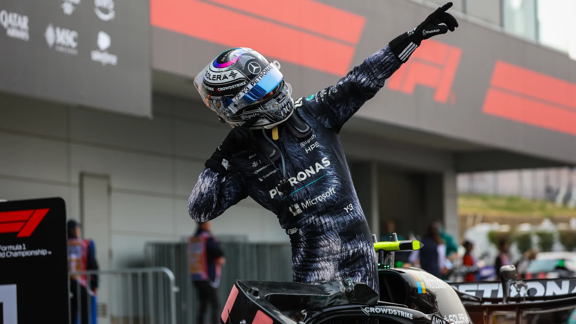 Action from the 2026 Japanese Grand Prix at Suzuka, where Antonelli took his second consecutive victory.