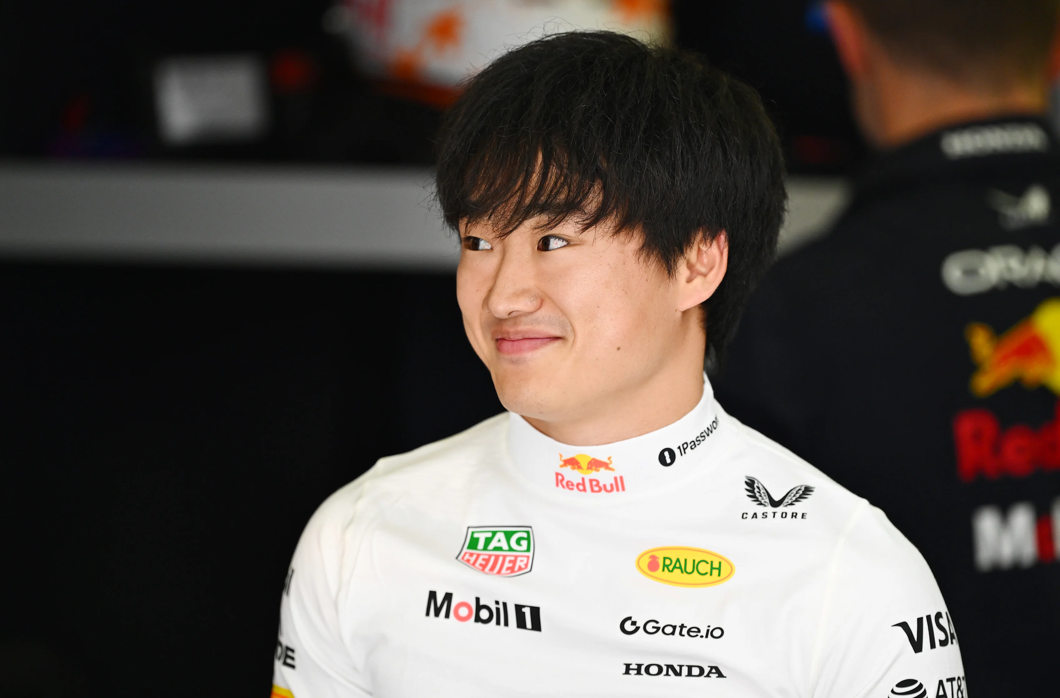 Yuki Tsunoda during qualifying at the 2025 Bahrain Grand Prix, in official Formula 1 imagery.