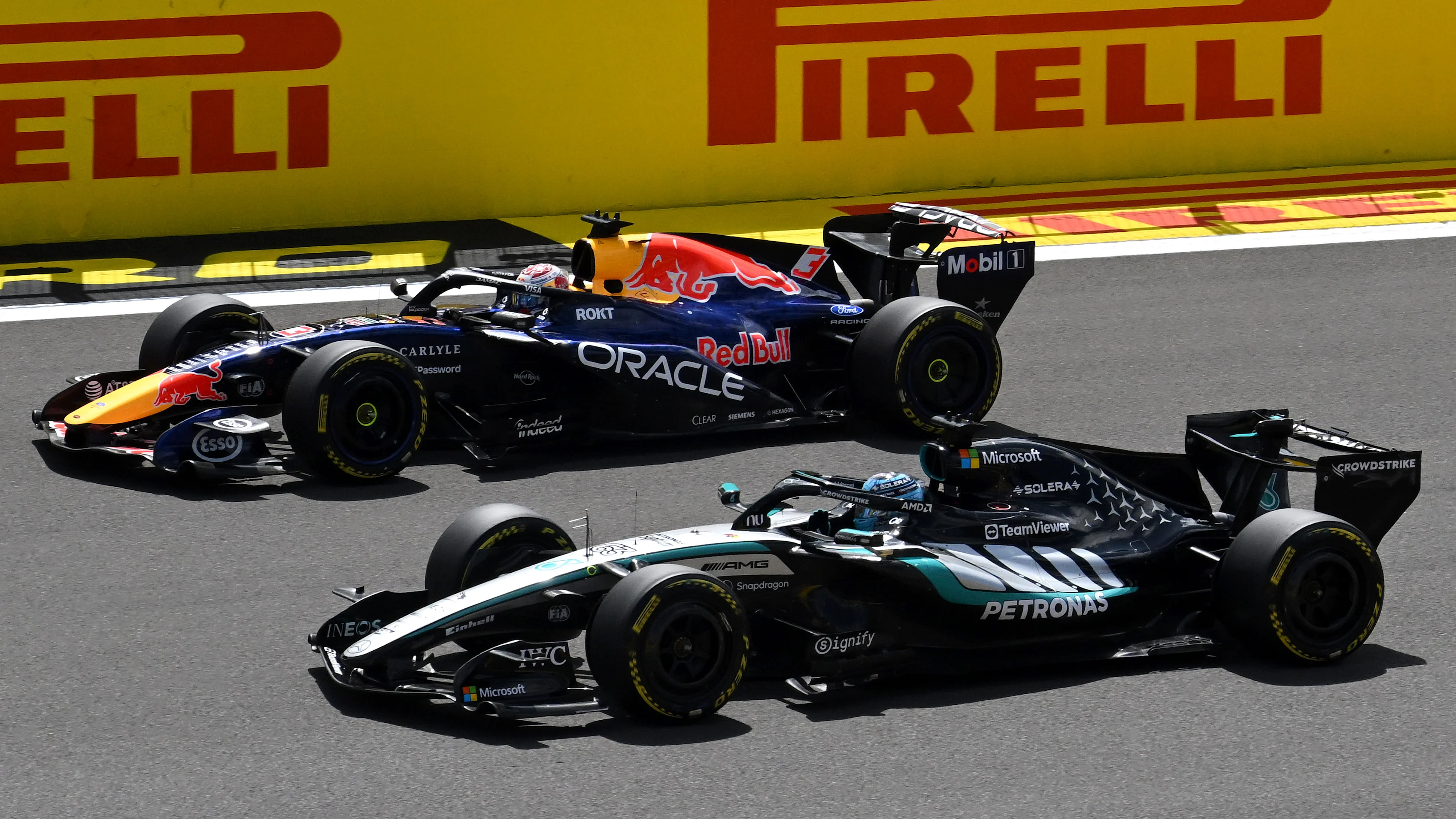 Max Verstappen drives the No. 3 Oracle Red Bull Racing car during the Silverstone Sprint.