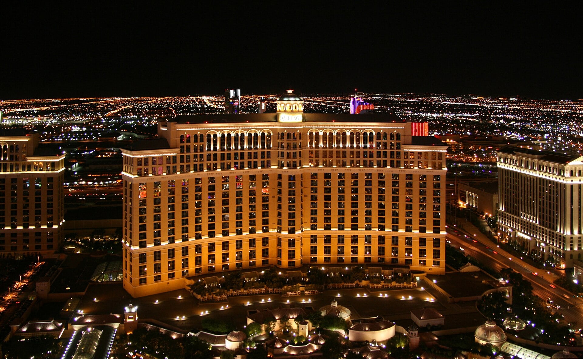 An aerial night view of the illuminated Bellagio hotel on the Las Vegas Strip