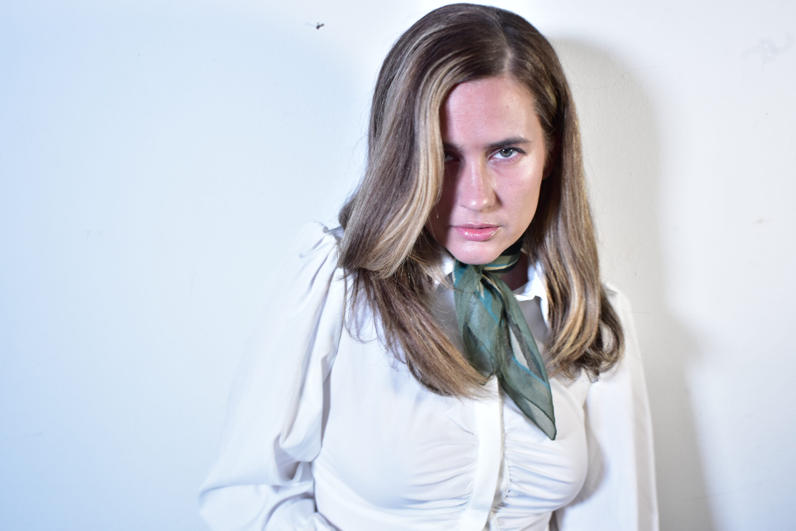 Katie Chonacas in The Chemical Brothers' The Golden Path music video